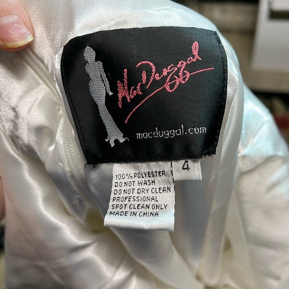 Mac Duggal Party Dress - Picture 4 of 4